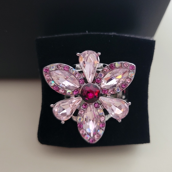 paparazzi Jewelry - Paparazzi Pink and Silver Floral Stretch Ring